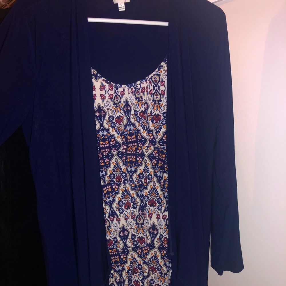 Womens • Long Sleeve • Light Weight • Patterned Shirt